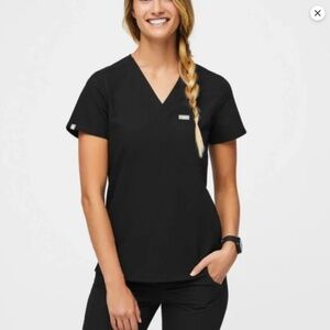 Figs Women's Black Catarina One-Pocket Scrub Top- S